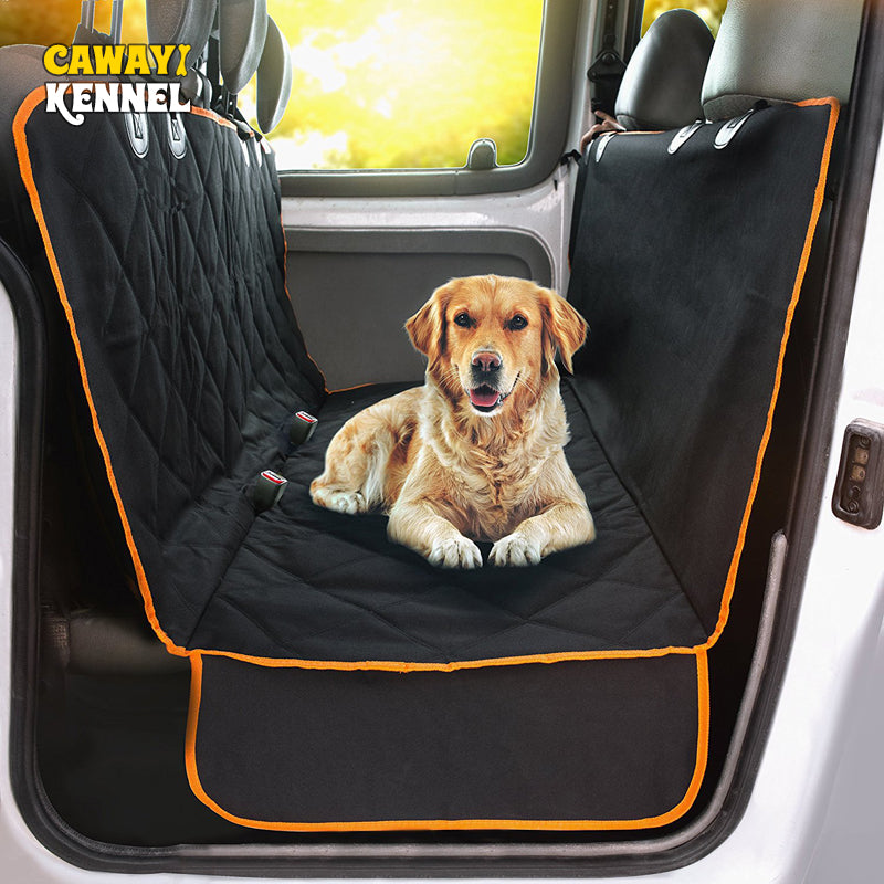 Alfombrilla protectora impermeable para perro en coche color negro y naranja