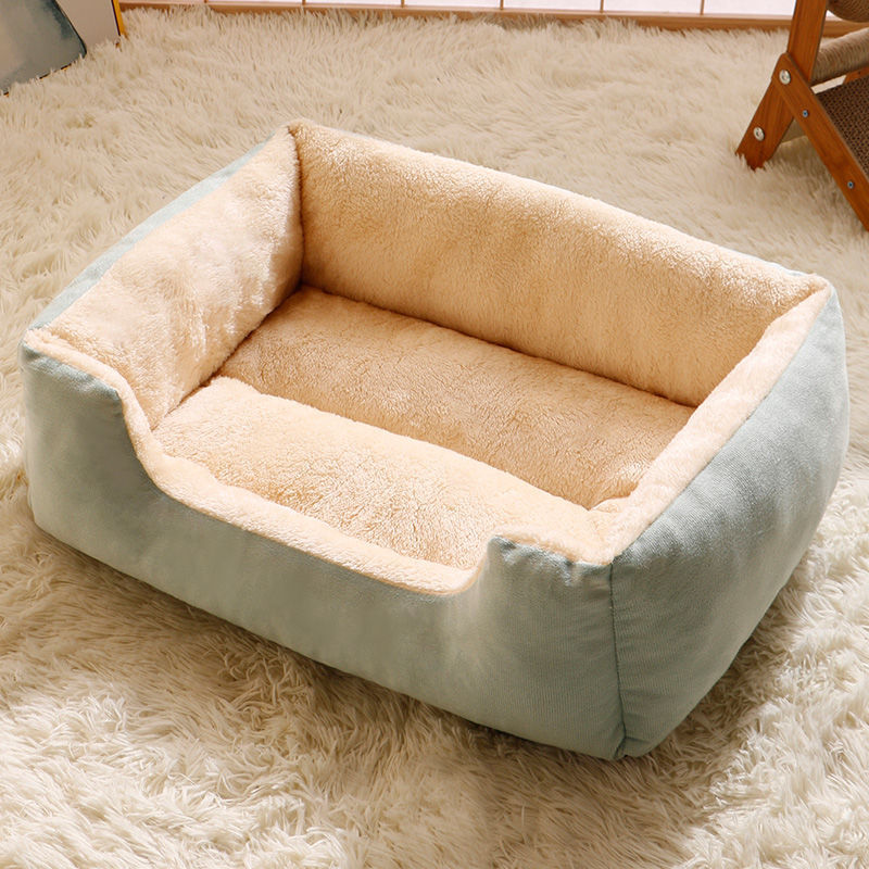 Cama de franela cálida para perro y gato color beige