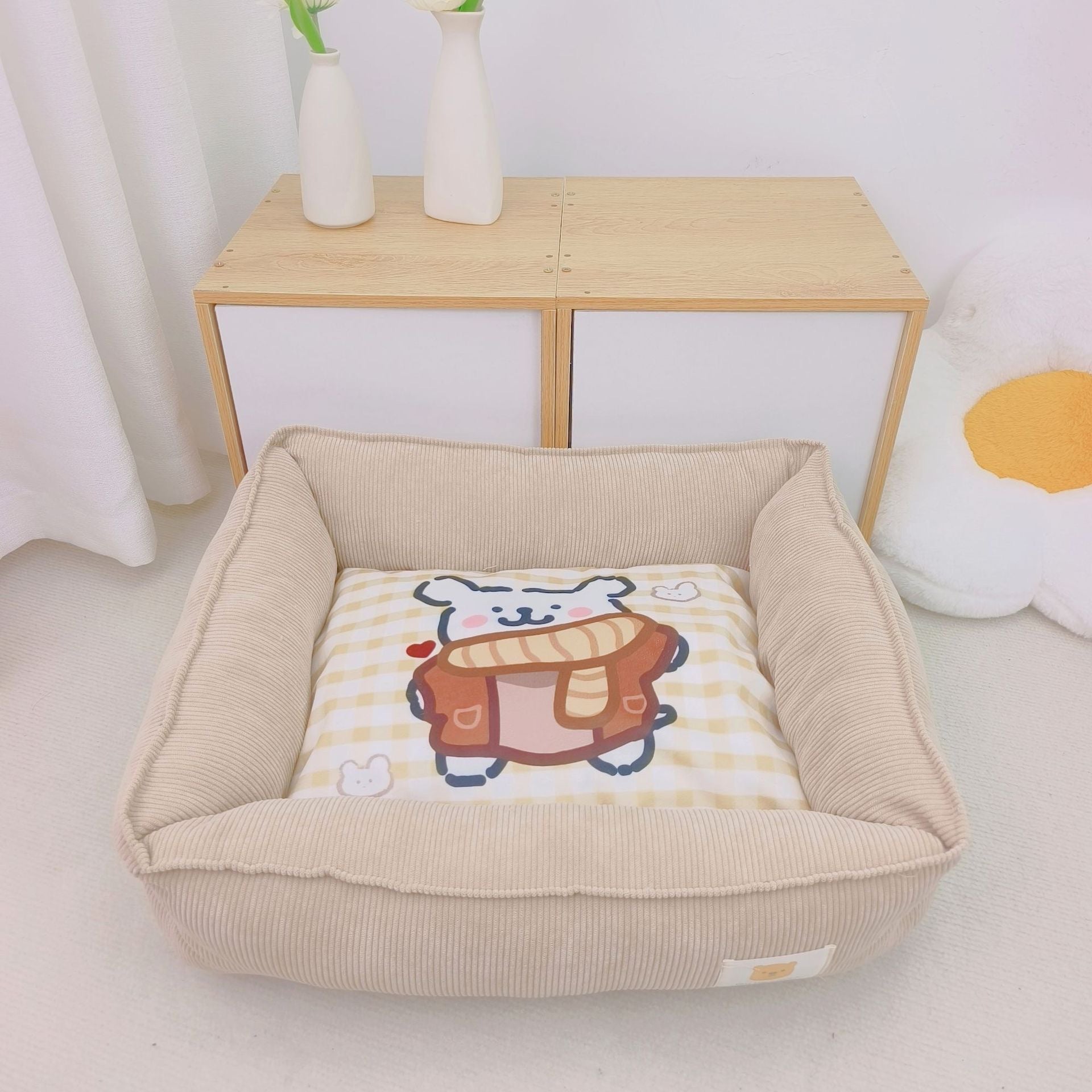 Cama nido de algodón para mascota en color caqui y diseño fantasia