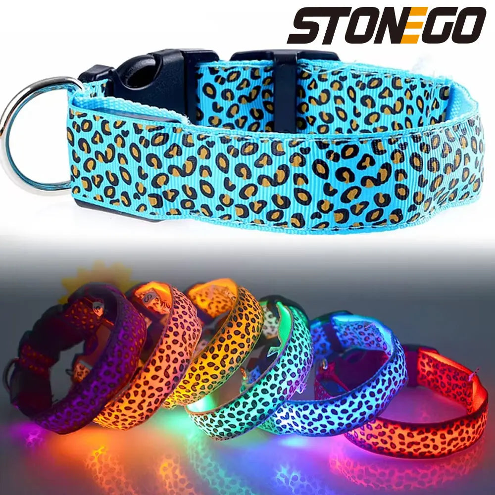 Collar luminoso LED ajustable para perros con diseño de leopardo. Collar de nailon para seguridad nocturna de mascotas con luz LED brillante.