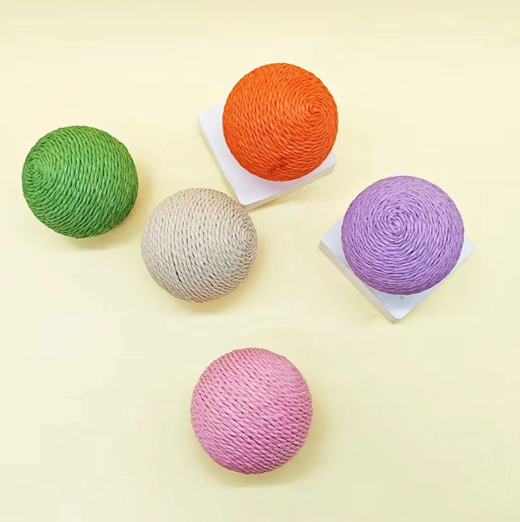 Pelota rascadora interactiva de sisal de 10 cm para gatos, ideal para limpiar los dientes de los gatitos. Pelota antimordeduras con sonido.