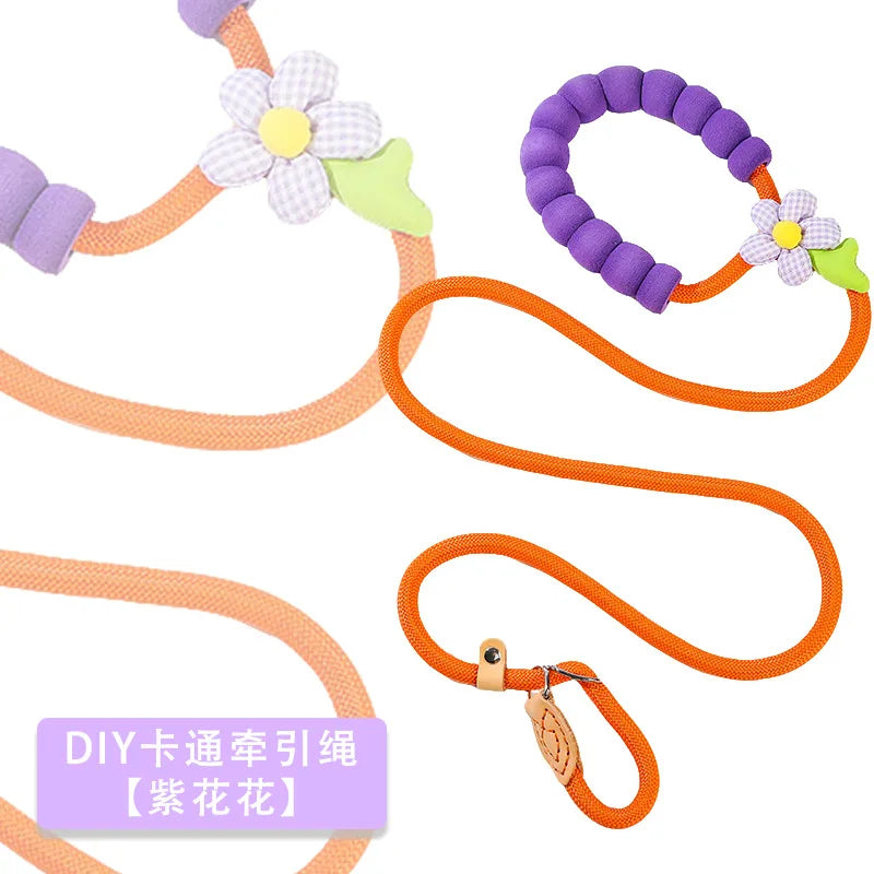 Correa para perro, nueva, hecha a mano, con dibujos animados, para pasear al aire libre.