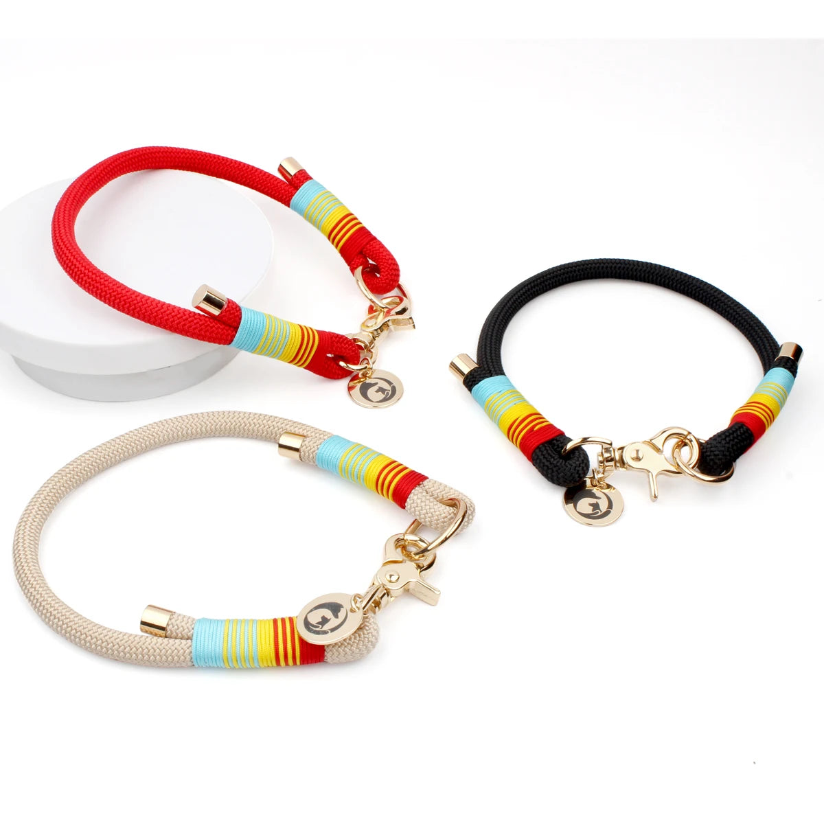 Collar para perro arcoíris trenzado de paracord colorido, anillo para el cuello para perros